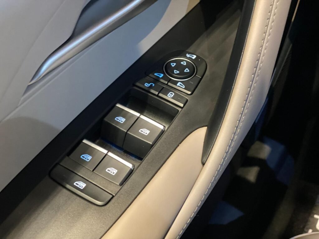 7491765_3_W_bada3125a4