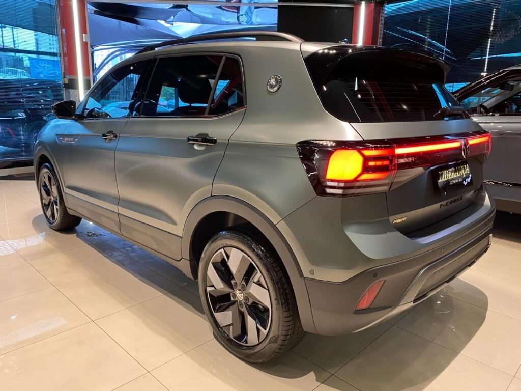 7568226_0_W_5806a12637