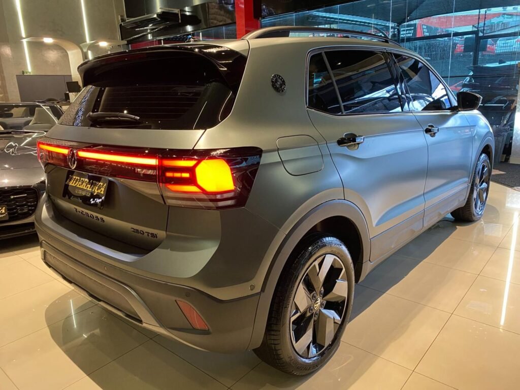 7568226_0_W_9d45d213c4