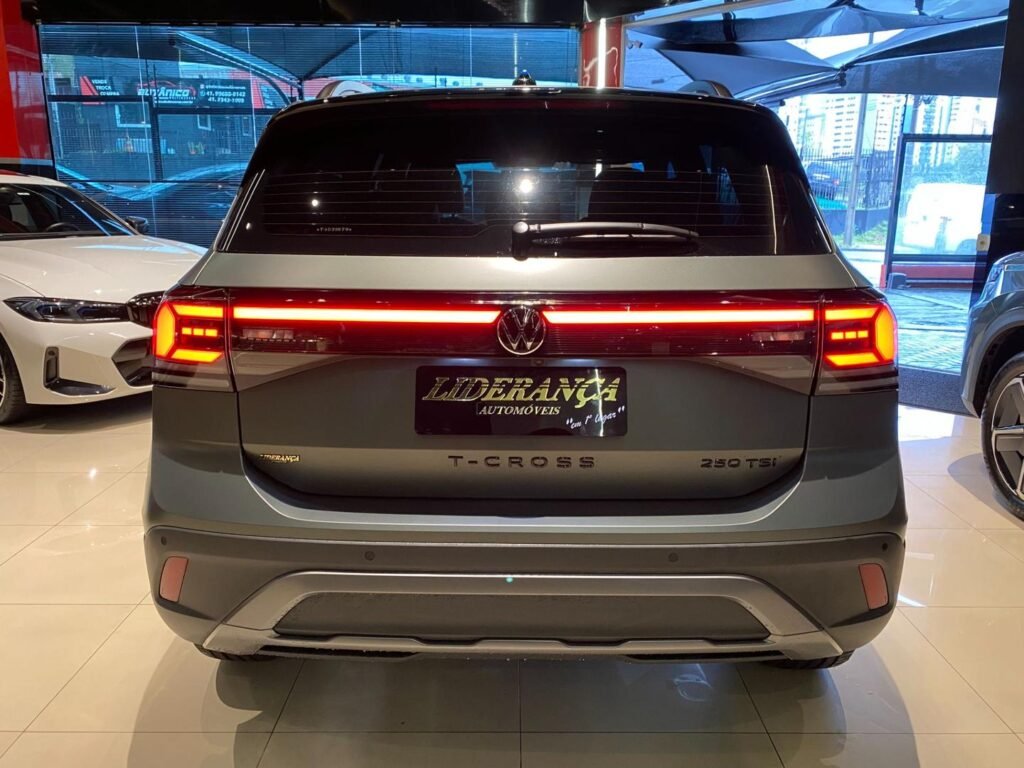 7568226_0_W_df3721a63f