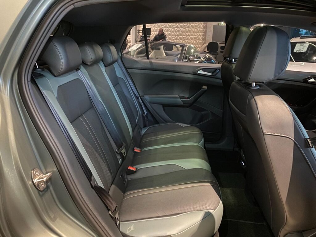 7568226_3_W_0e09fad8bc