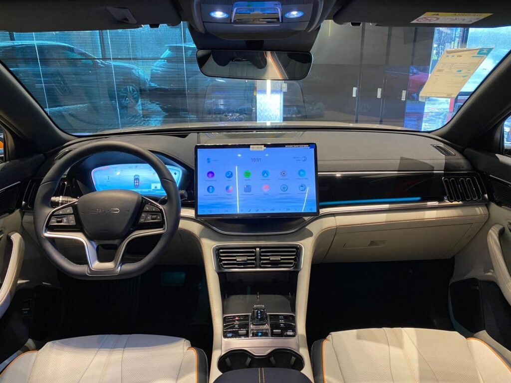 7679892_10_W_25e41636bf